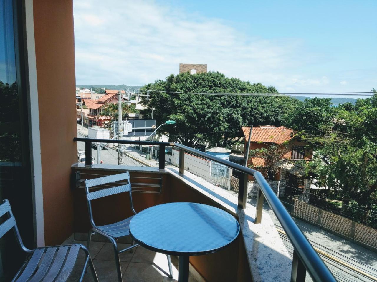 Residencial Com. Doria Apartment Bombinhas Exterior photo